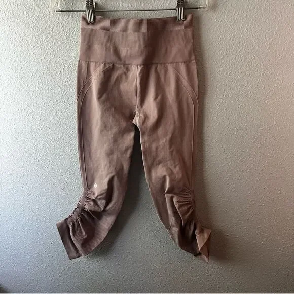 Lululemon In The Flow Crop 19” Mauve Pink - Picture 3 of 5